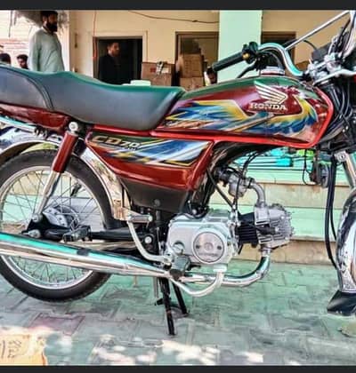 honda CD 70 cc bike 2021 model urgent for sale