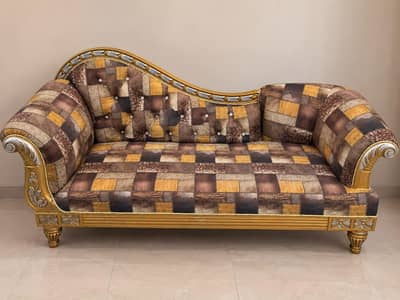 Elegant Royal Dewan