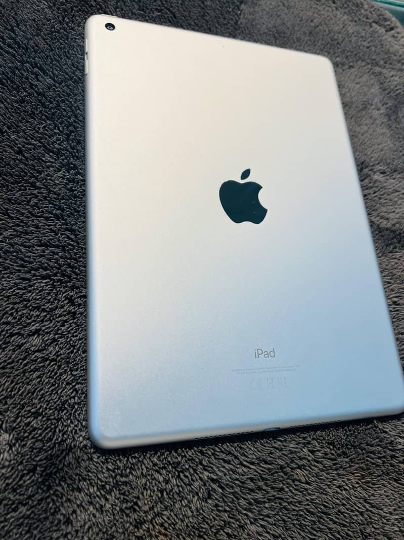 IPAD 6TH GENERATION 0
