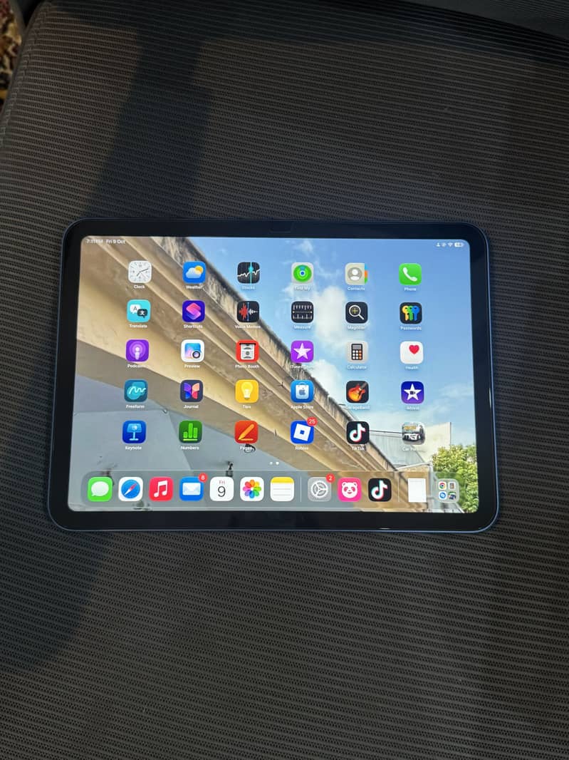 Ipad 11 blue 4