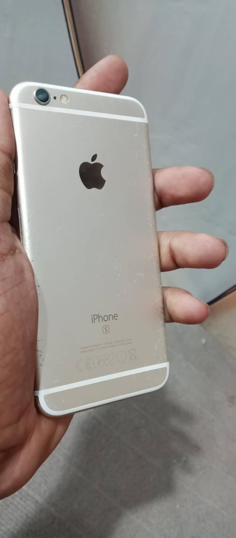 Apple iPhone 6S 3
