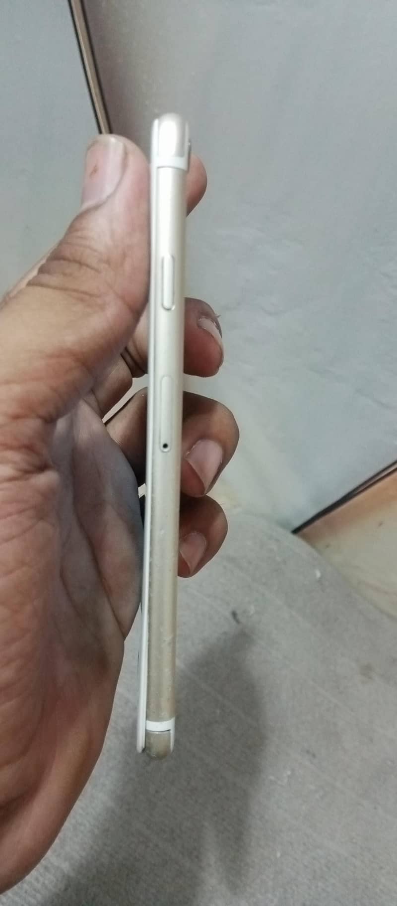 Apple iPhone 6S 4