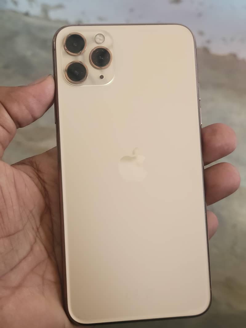 Apple iPhone 11 Pro Max 10