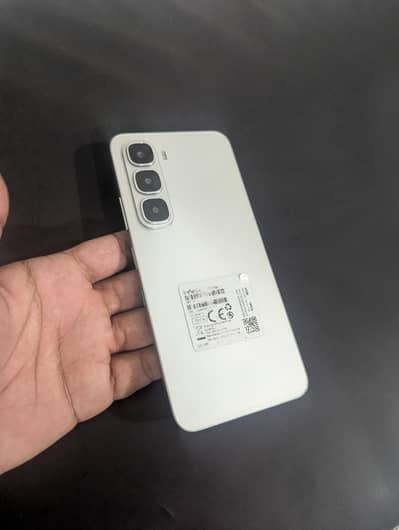 Infinix hot 60i 6/128 all accessories complete 03224166211