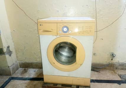 automatic washing machine 7 kg in good condition