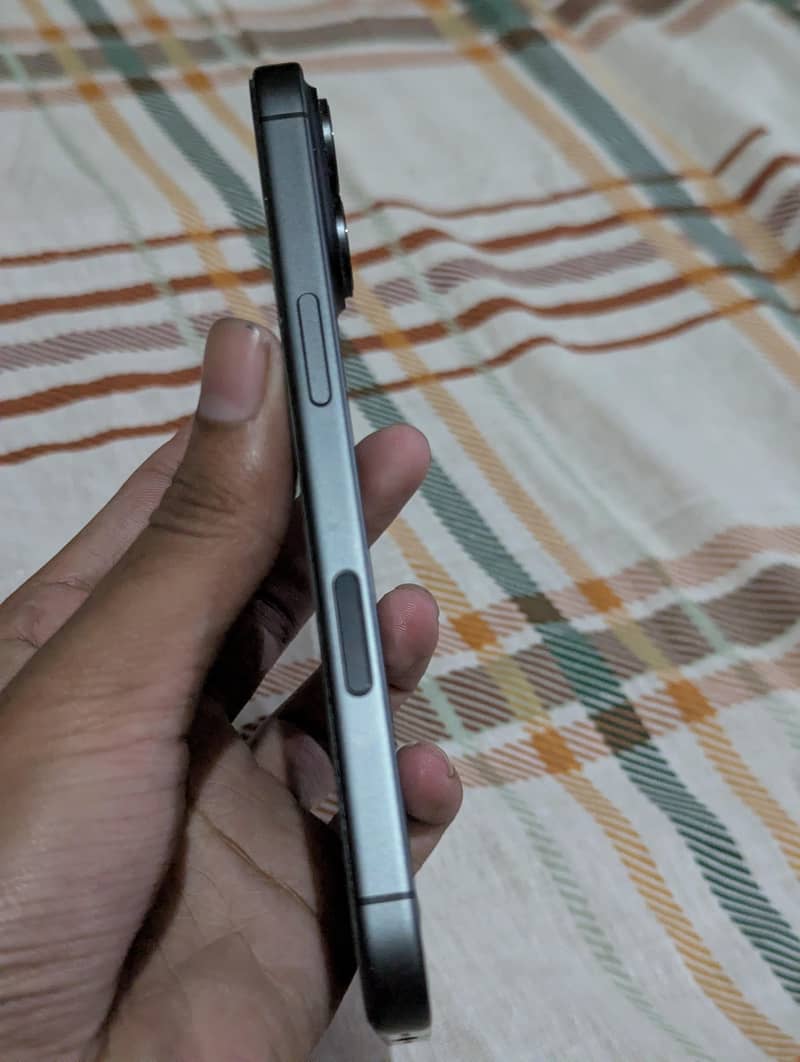 Apple iPhone 17 3