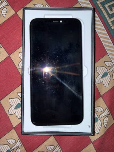 Apple iPhone 11 PANEL DAMAGED ORIGNAL