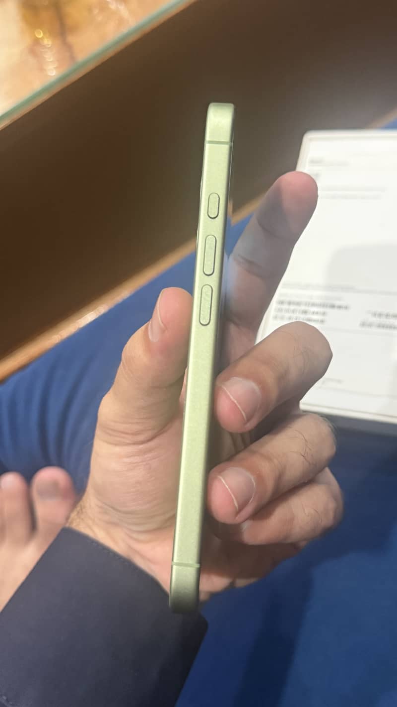 Apple iPhone 17 2