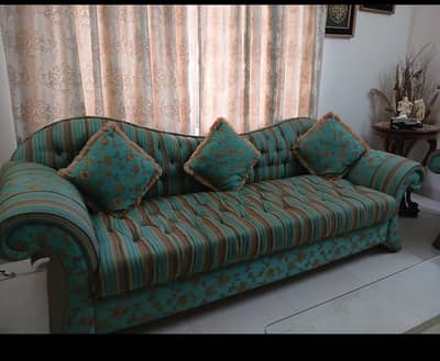 5 seater Good condition sofa set