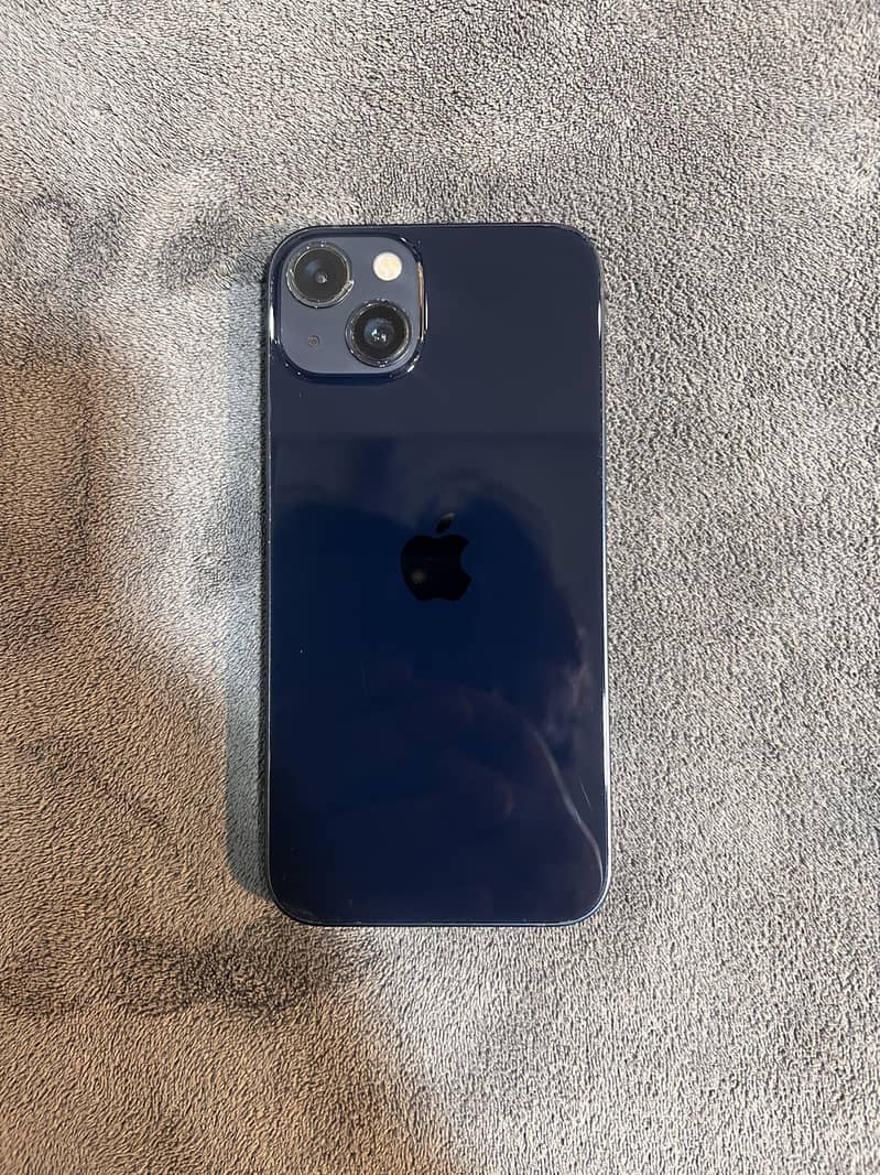 Apple iPhone 13 1