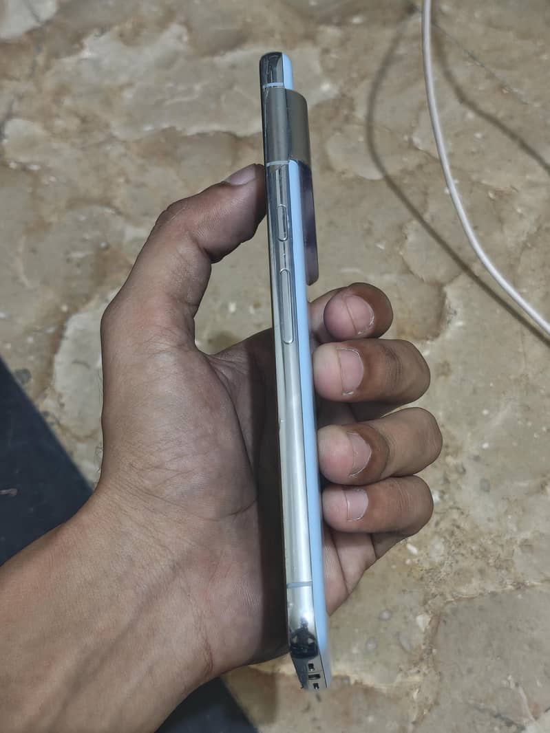 Google Pixel 8 Pro 3