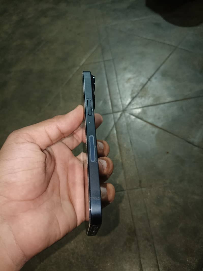 Apple iPhone 14 2