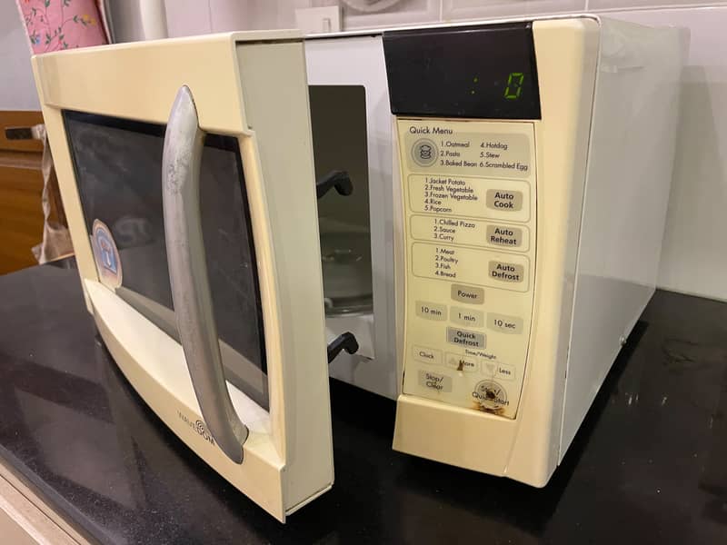 LG microwave 3