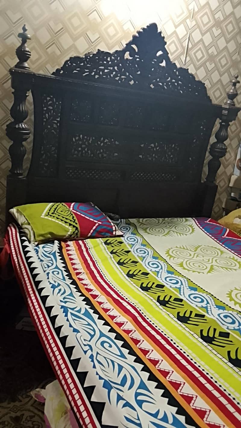 chinioti bed and dressing 1