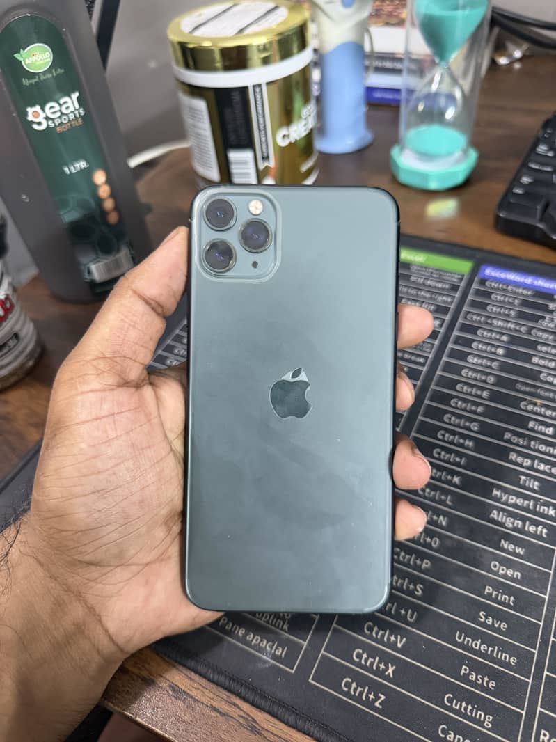Apple iPhone 11 Pro Max 1