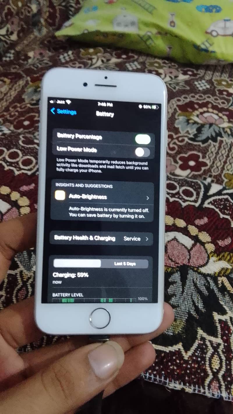 Apple iPhone 8 4