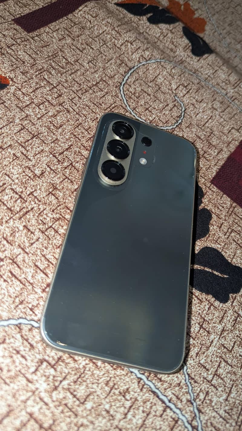 TECHNO CAMON 50 Box open 1
