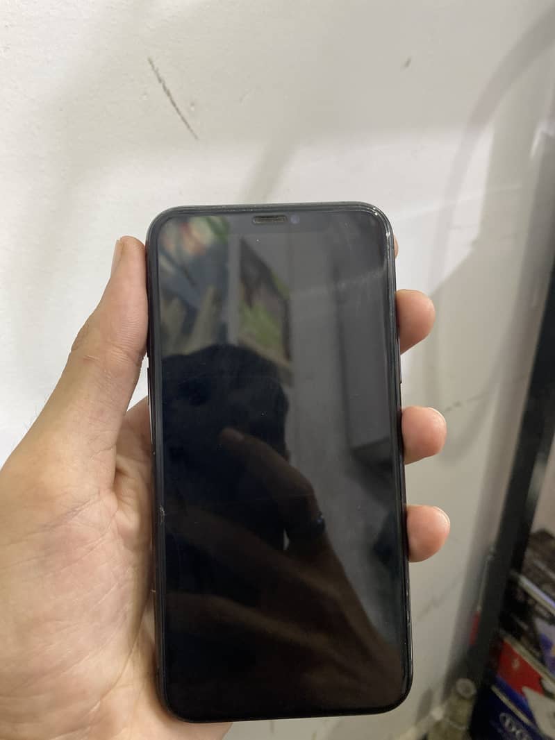 Apple iPhone 11 Pro 1
