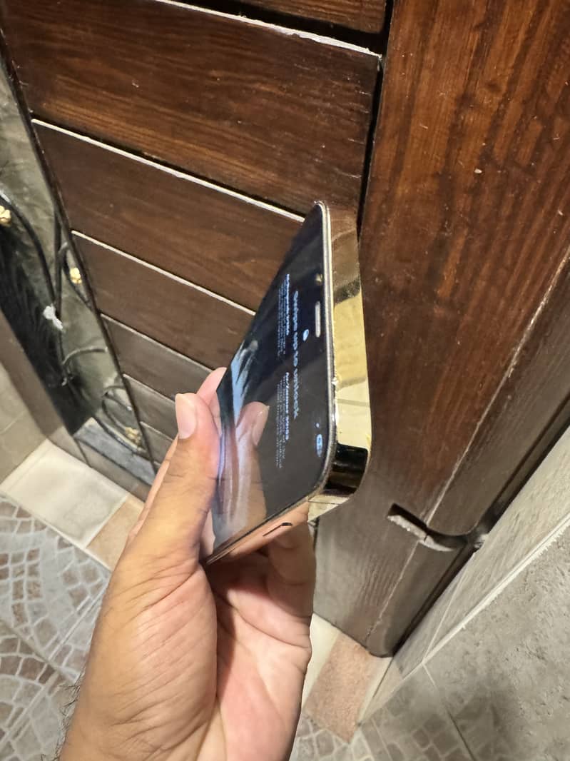 Apple iPhone 12 Pro 6