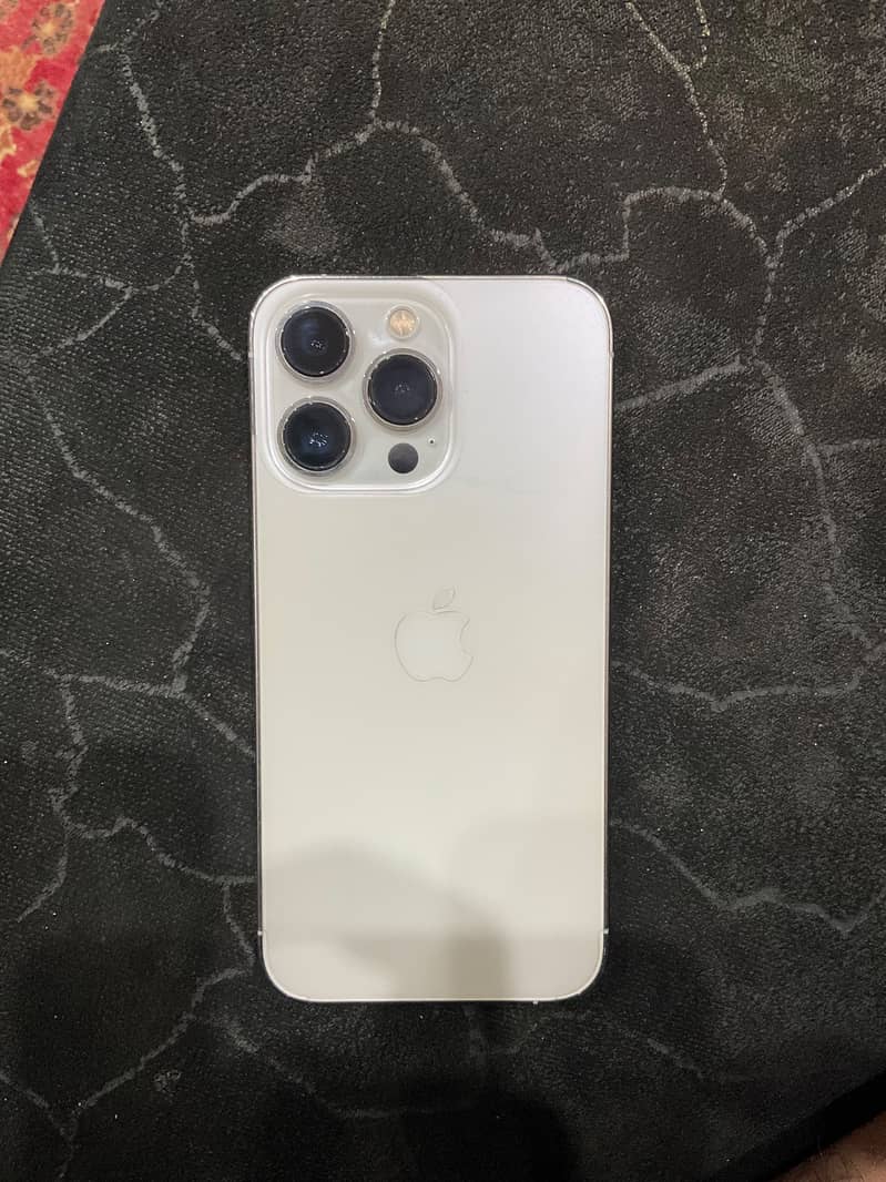 Apple iPhone 13 Pro 0