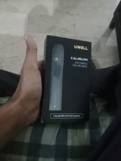 caliburn a3 pod system in new condition.