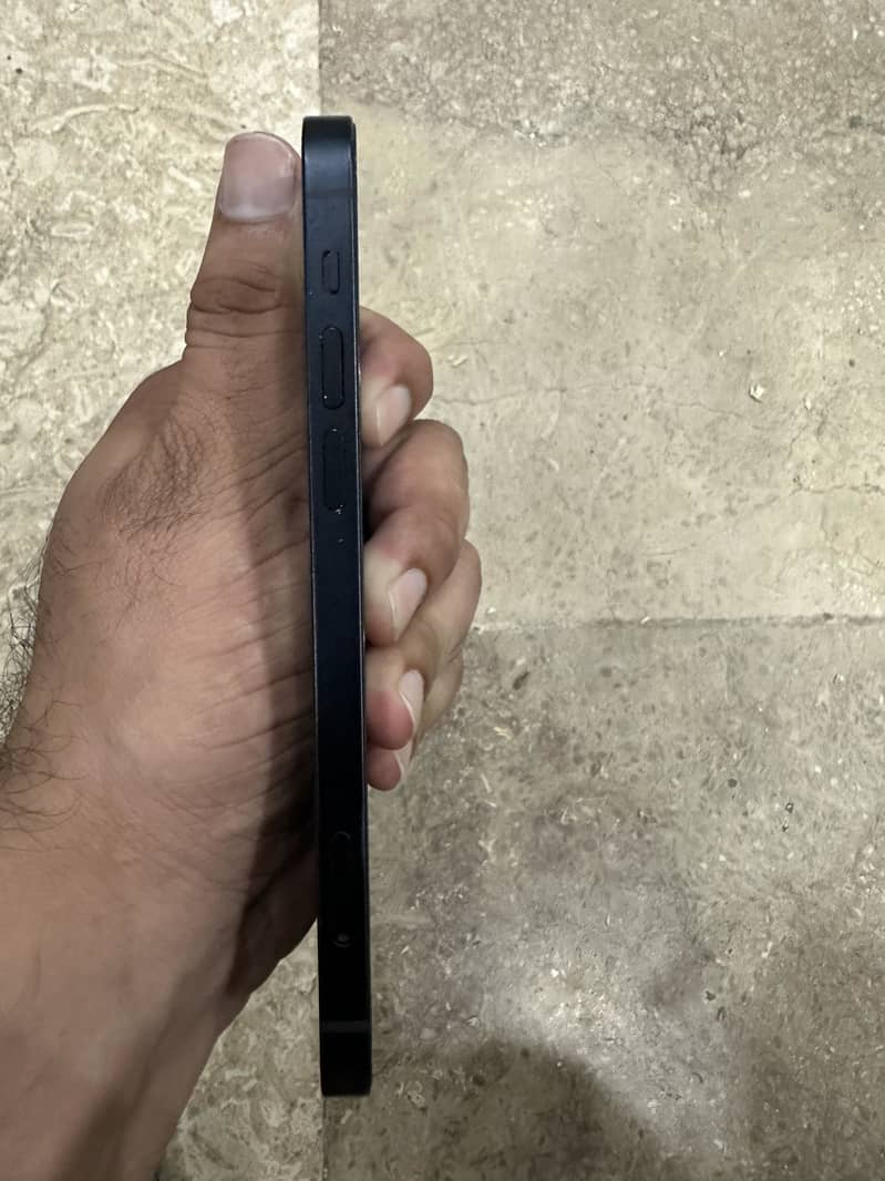 iPhone 12 2