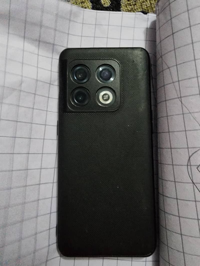 One Plus 10 Pro 1