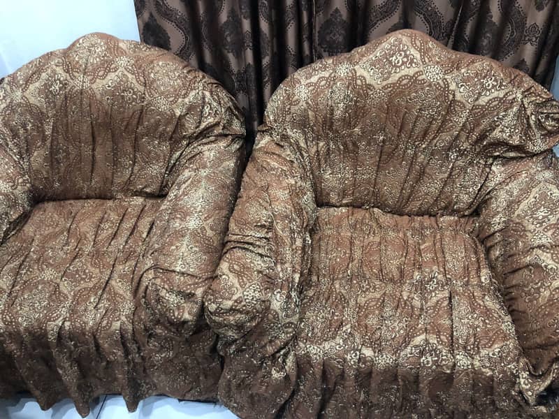 5 seaters sofas with covers 3