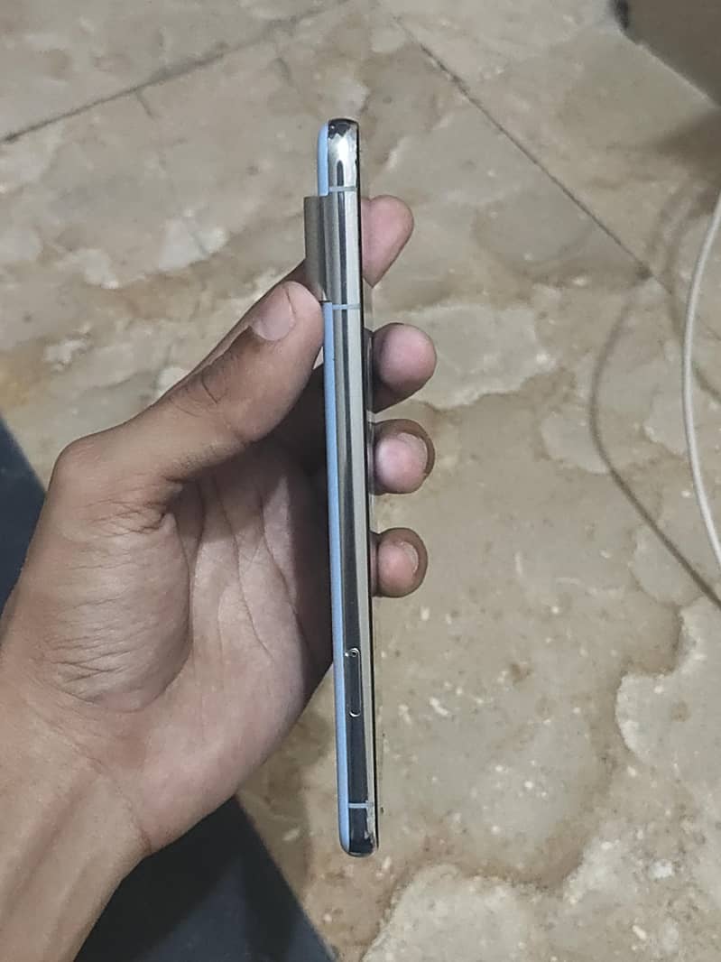 Google Pixel 8 Pro 2