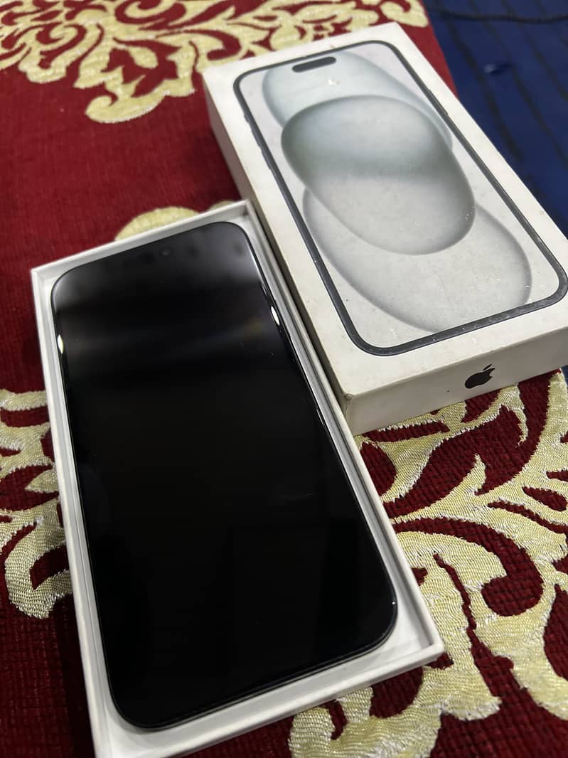 Apple iPhone 15 plus 0