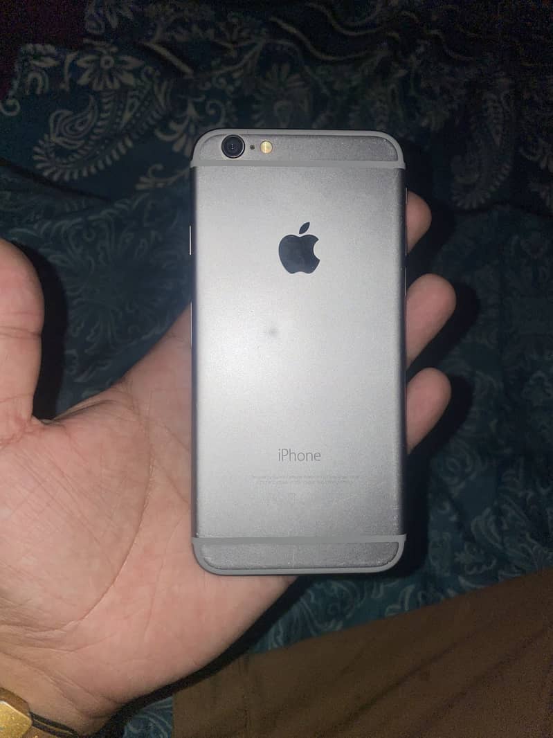 Apple iPhone 6 (sim working) 0