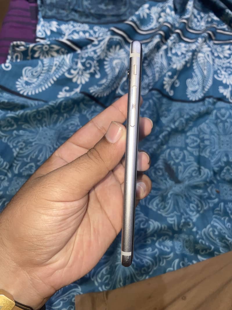 Apple iPhone 6 (sim working) 2
