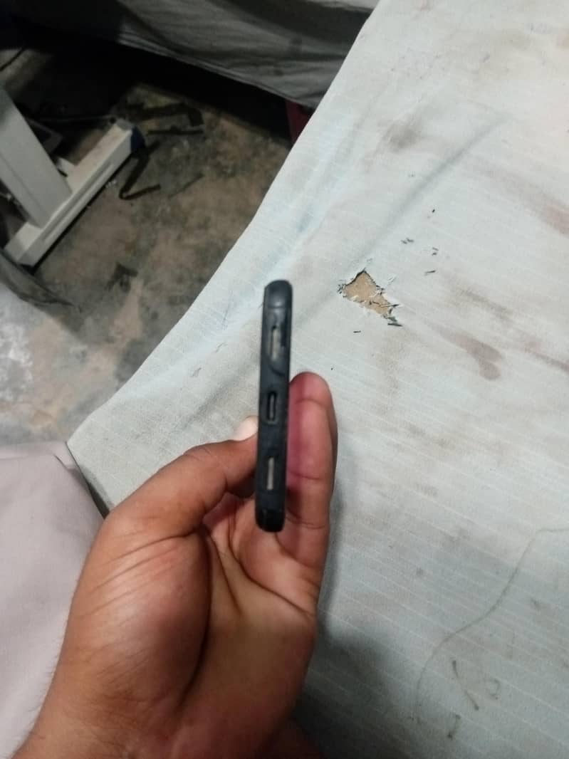 Google Pixel 4a 3