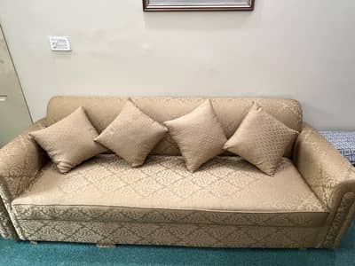 4 seater 2 sofay and 1 seater sofay brand new condition