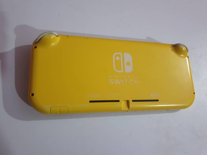 Nintendo switch lite 3