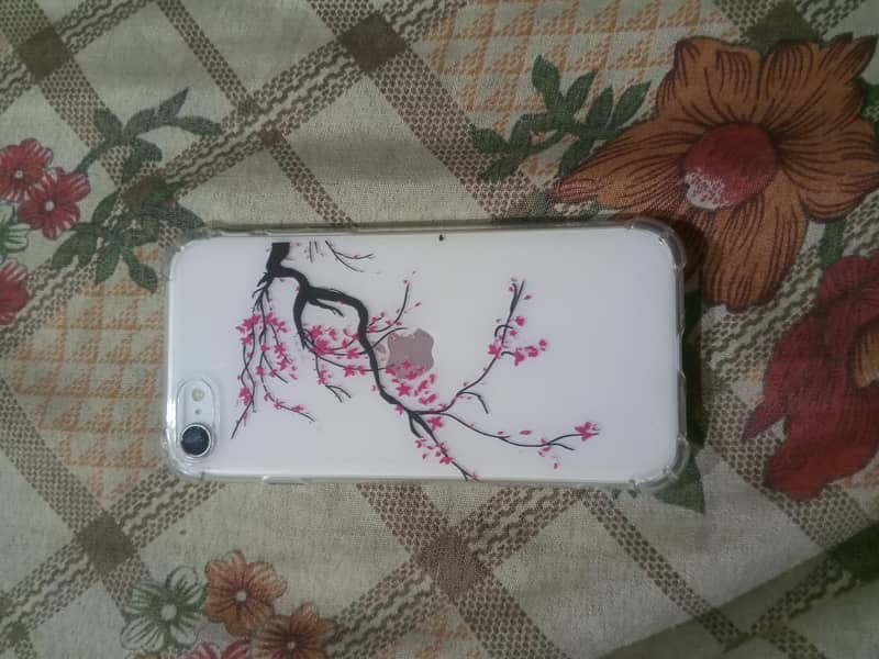Apple iPhone SE 10