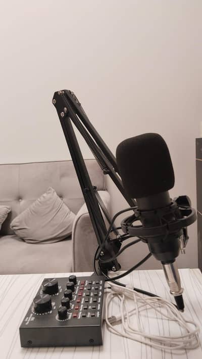 BM 800 Microphone Full Kit with V8 live SoundCard & Arm Scissor Stand