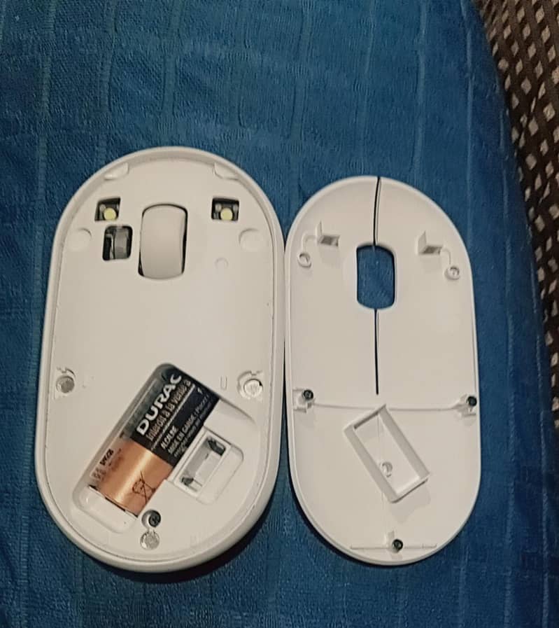 Logitech M350 Bluetooth wireless mouse 1