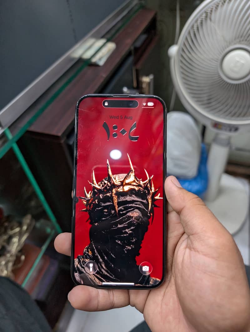 Apple iPhone 15 Pro 2