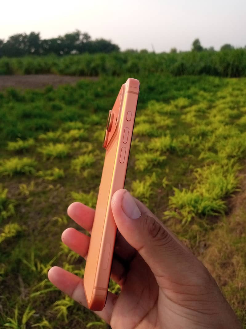 Apple iPhone 17 Pro Max 2