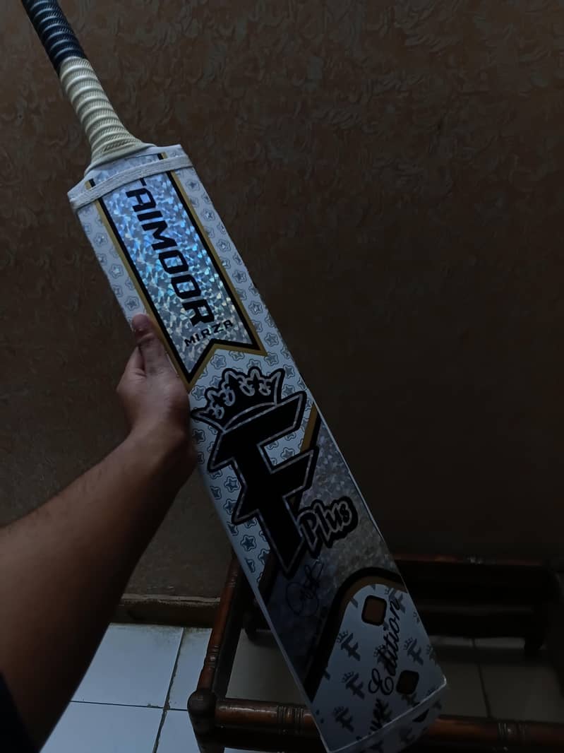 F plus Original Bat 1