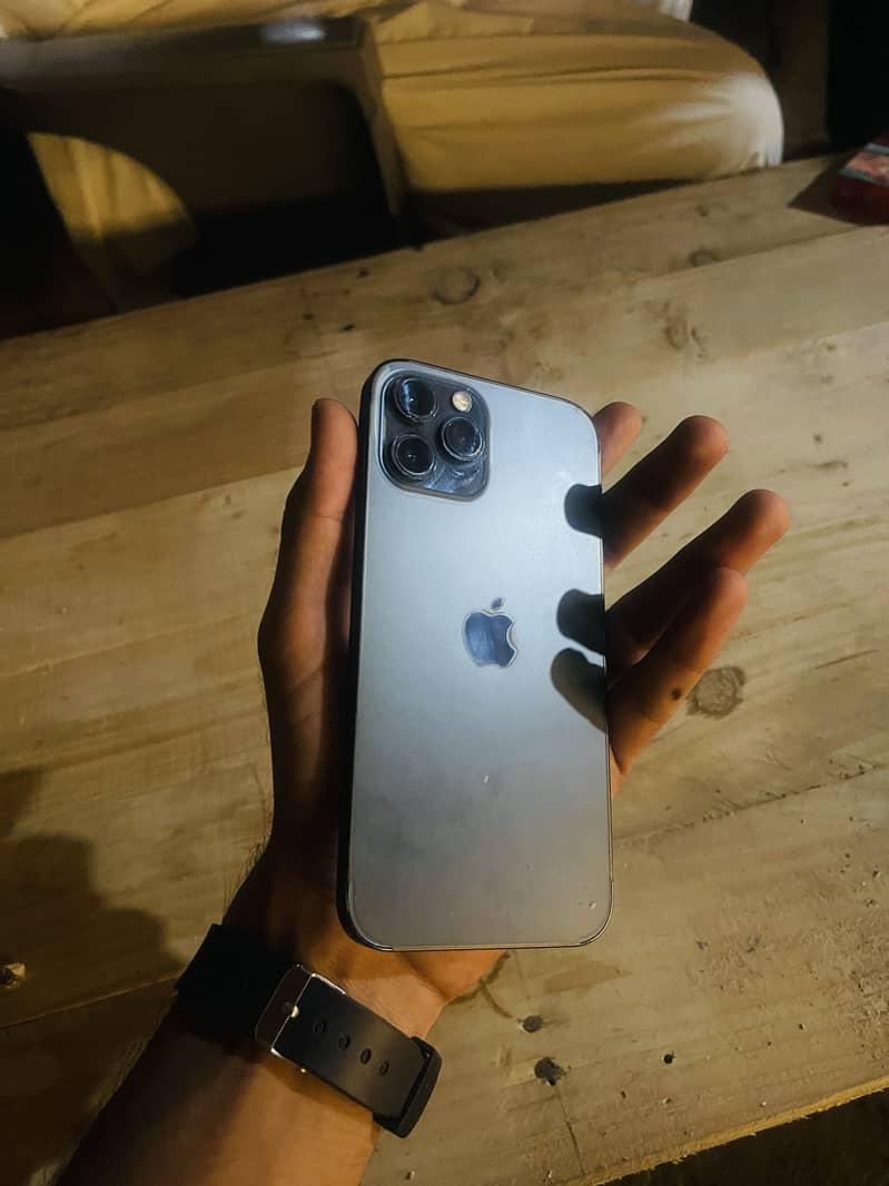 Apple iPhone 12 Pro Max 3