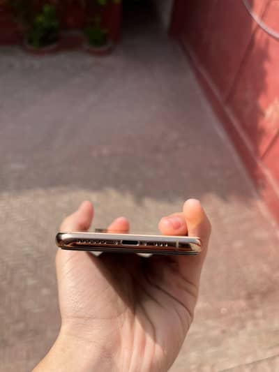 Apple iPhone XS