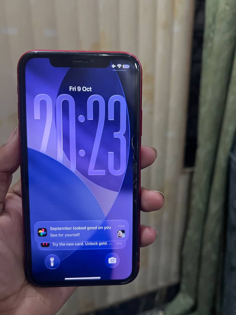 Apple iPhone 11 4