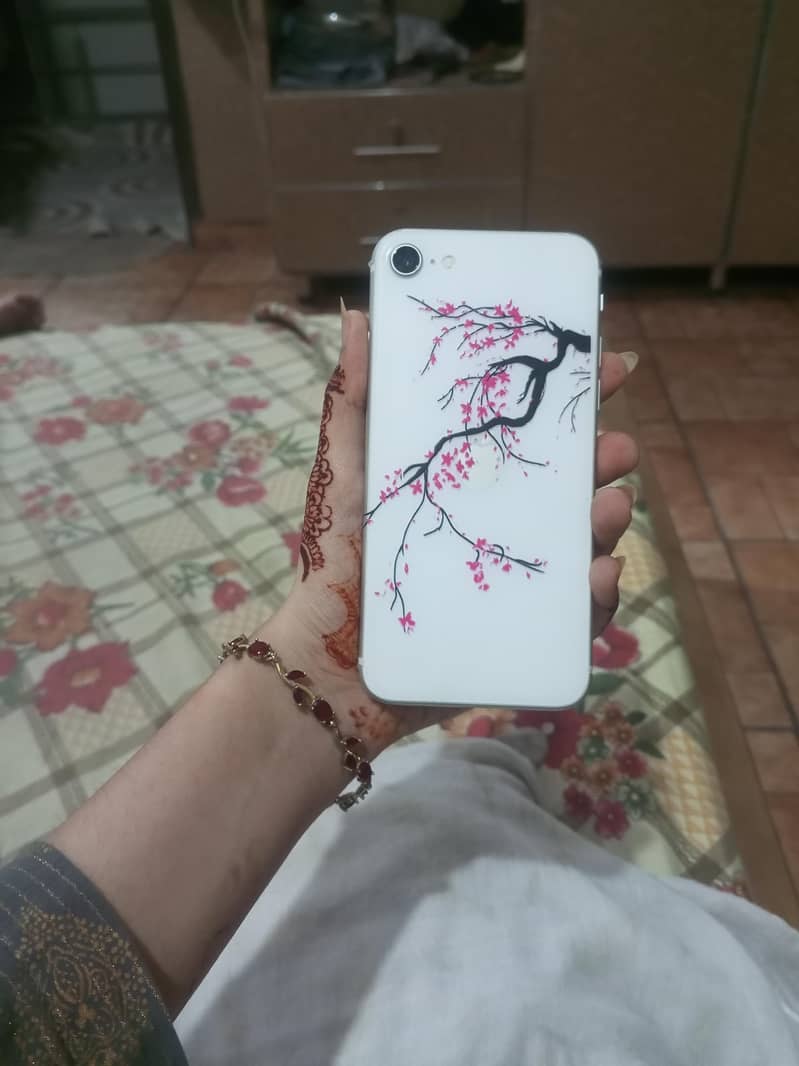 Apple iPhone SE 0