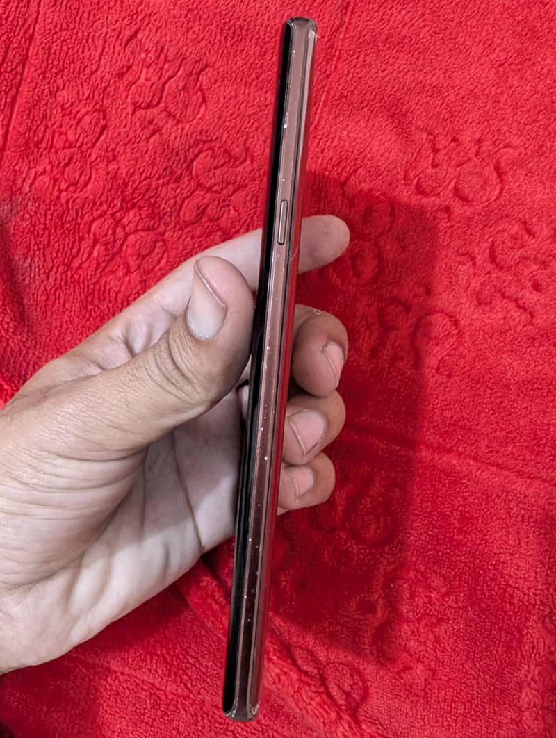 Samsung Mobile Note 9 4