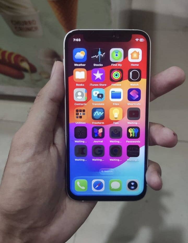 Apple iPhone 12 mini 0