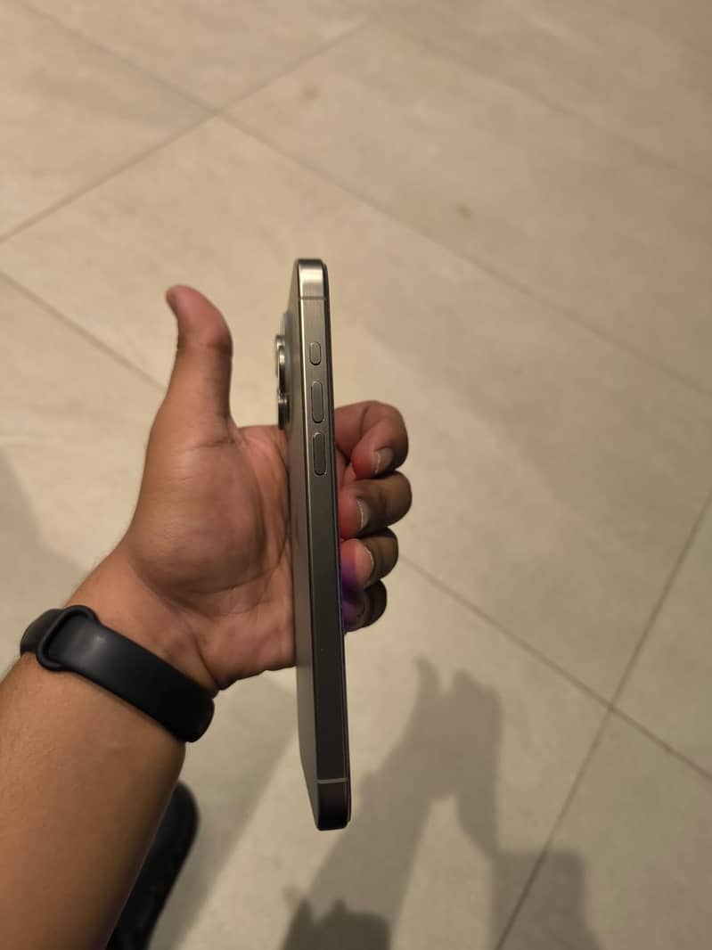 Apple iPhone 15 Pro Max 2
