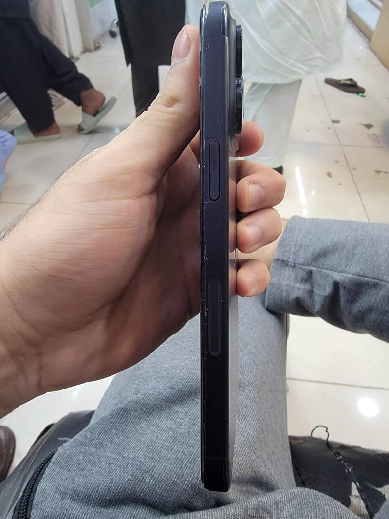 Apple iPhone 15 Pro Max 1