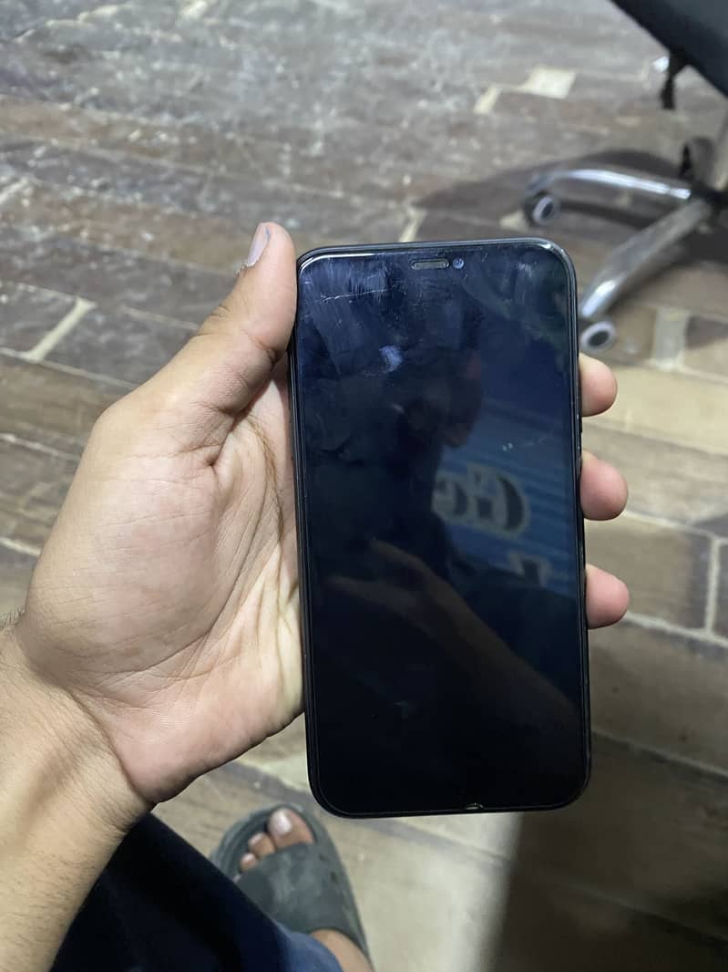Apple iPhone 11 5